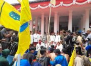 Bupati Serang temui mahasiswa aksi di depan Pendopo Bupati