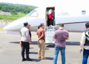 Jenazah Cagub Malut Benny Laos diterbangkan dari Luwuk menuju Jakarta