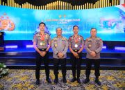 *SSDM Polri Berikan Penghargaan Pin Emas Untuk Atlet Polri Berprestasi*