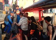 Tim SAR evakuasi 28 penumpang speedboat tenggelam di Labuan Bajo
