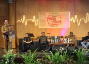 Pjs Bupati Blitar Dr.Ir Jumadi,M.MT membuka BIMTEK SENIMAN  DI KAMPUNG COKLAT