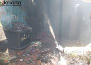 Gulkarmat turunkan 40 personel padamkan kebakaran rumah di Cilincing