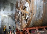 Kontraktor pasang sensor cegah rumah warga rusak saat bangun MRT CP203