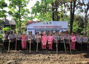 Kapolres Madiun Dukung Program ASTA CITA Presiden Prabowo dengan Penanaman Jagung