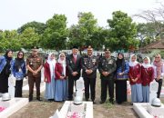 Plt. Kapolres Boyolali Pimpin Upacara Tabur Bunga Peringatan Hari Pahlawan di TMP Ratna Negara Boyolali