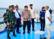 Kapolri tinjau kesiapan layanan Natal-Tahun Baru di Tanjung Perak