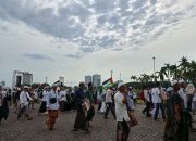 Lalu lintas kembali normal setelah massa reuni PA 212 tinggalkan Monas