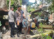 Kegiatan Sosial Terhadap Lansia yang Stroke, Kapolsek Gilimanuk Berikan Bantuan Talikasih di Lingkungan Arum Timur Gilimanuk
