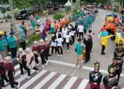 Pemkab Bekasi gerak jalan sehat semarakkan Hari Kesehatan Nasional