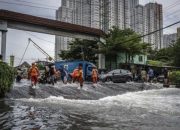 Hujan deras di Jakarta picu genangan, 26 RT dan 20 jalan terdampak