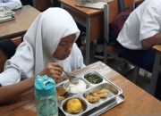 Pemprov DKI tegaskan MBG tak sasar guru maupun warga sekitar