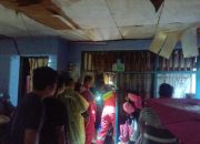 Bangunan dua lantai di Duren Sawit ambruk, empat korban selamat