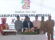 Puncak Peringatan Hari Jadi ke-21 Kabupaten Sergai ditandai dengan menggelar Rapat Paripurna DPRD dan Resepsi