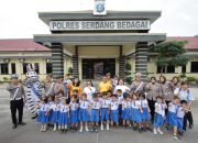 Mengenal Polisi Sejak Dini, Siswa Santo Yoseph Sei Rampah Kunjungi Polres Serdang Bedagai
