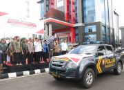 Serentak se-Indonesia Kapolda Sumsel melepas Pembagian Baksos Polri Presisi bersama Mahasiswa, Aliansi BEM dan OKP dalam rangka menyambut bulan suci Ramadhan 1446 H