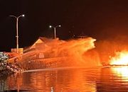 Polisi masih fokus cari korban kapal terbakar di Dermaga Marina Ancol