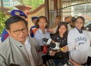 Pramono beri bantuan ke lokasi bencana banjir Bekasi