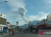 Gunung Marapi di Sumbar kembali erupsi dengan durasi 37 detik