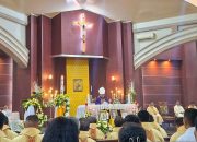 Keuskupan Agung Kupang melaksanakan Misa Requiem bagi Paus Fransiskus