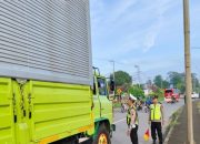 Polres Batang batasi lalu lintas truk bersumbu tiga di pantura