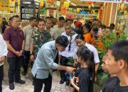 Wapres berbagi kasih dengan 100 orang anak panti asuhan di Kupang  