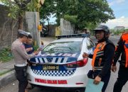 Polresta Denpasar tindak kendaraan parkir di badan jalan 