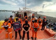 Tim SAR Makassar cari penumpang KM Tidar melompat ke laut