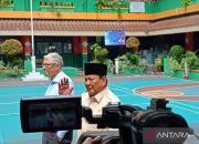 Prabowo dan Bill Gates sapa warga saat tinjau SDN Jati 03 Jaktim