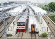 14 KA jarak jauh berhenti di Jatinegara di HUT Jakarta
