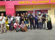 Sibhara KBPP Polri Sergai Dampingi Warga Betung Laporkan Pengancaman dan Pencurian Sawit ke Polres Sergai