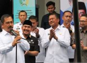 Menteri Imipas bagikan sembako kepada warga sekitar Lapas Cikarang