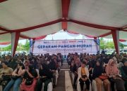 Polda Kalbar salurkan 2.000 paket sembako murah untuk warga