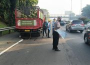Pengemudi truk ringan tewas terseret truk tronton di Tol JORR Jatiasih