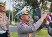 Polantas Menyapa di Babel bagikan ratusan Bendera Merah Putih