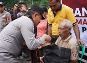 Polri salurkan bantuan kemanusian untuk korban banjir-longsor di NTT