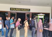 Polres Kudus suguhkan 300 porsi bakso gratis bagi pemohon SKCK