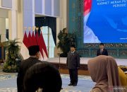 Presiden Prabowo lantik Djamari Chaniago sebagai Menko Polkam