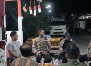 Polres Blitar beri HT ke pengelola pos kamling 