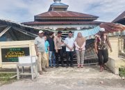 Gotong Royong Satukan Warga Usai Kanopi Masjid Al’ Inayatun Ambruk