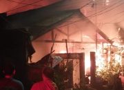 Gulkarmat kerahkan 80 personel padamkan kebakaran di Tanjung Priok