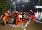Sebanyak 33 RT di Jaksel masih terendam banjir hingga Jumat pagi