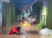 Banjir luapan Sungai Ciliwung rendam 20 RT di Jakarta pada Selasa pagi