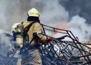 Gudang dekorasi pesta di Jaktim ludes terbakar
