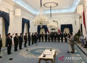 Prabowo lantik 10 anggota Komite Reformasi Polri yang diketuai Jimly