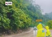 Akses Solok-Padang sudah bisa dilalui setelah longsor ditangani