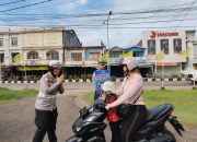 Ops Zebra Kapuas 2025, Polres Ketapang Terus Berikan Teguran dan Edukasi Kepada Pengendara di Jalan Raya