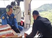 Polda Sumut gunakan heli kirim logistik di desa terisolir terdampak