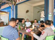 Kapolsubsektor Air Upas Gelar Ngopi Bareng Bersama Tokoh Masyarakat Desa Air Upas