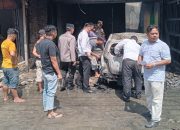 Satu Unit Mobil Pribadi Hangus Terbakar di Sei Rampah, Polri dan Warga Gerak Cepat Padamkan Api