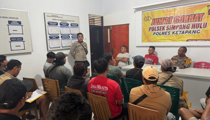 Kapolsek Simpang Hulu Laksanakan Jumat Curhat Bersama Warga Desa Kualan Tengah